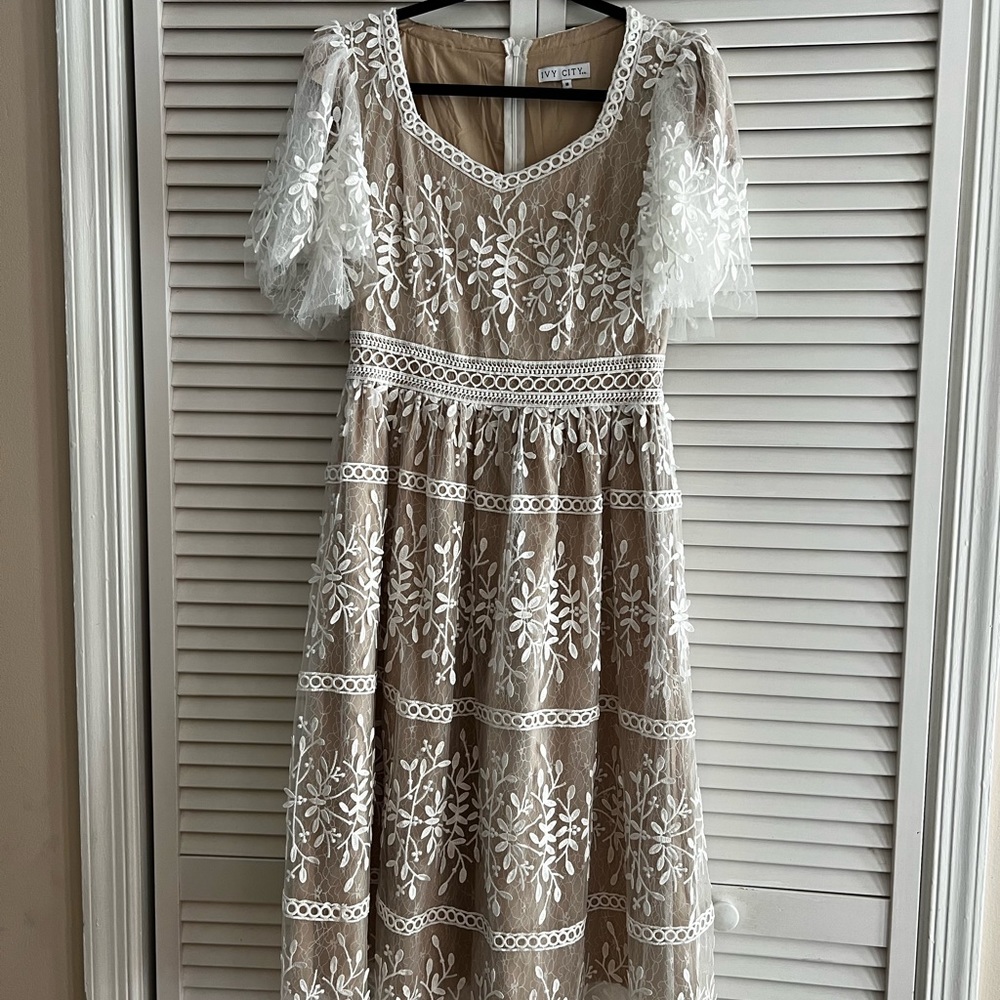 Ivy City Co. Sicily Dress with Fluttered Sleeves